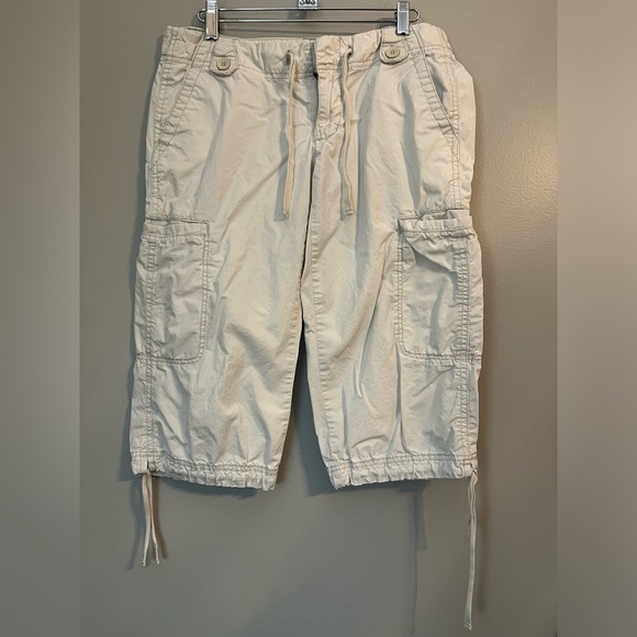 Calvin Klein Jeans Pants - Calvin Klein Jeans 100% Cotton Women's Cream Cargo Bermuda Shorts Size 4